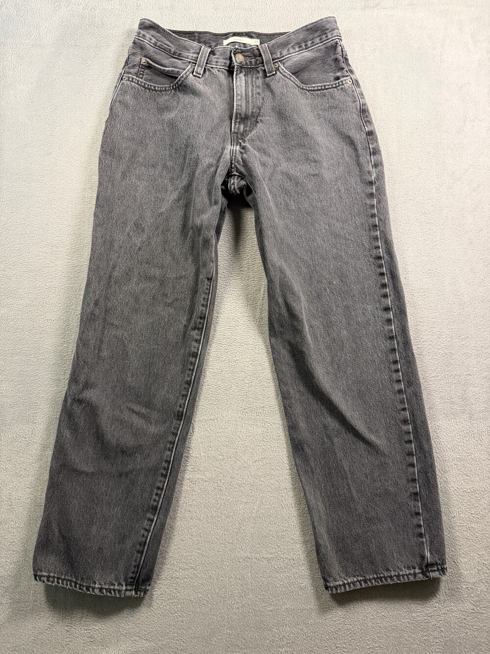 Levis Women's High Rise Relaxed Tapered Straight Leg Gray Denim Jeans Size 28